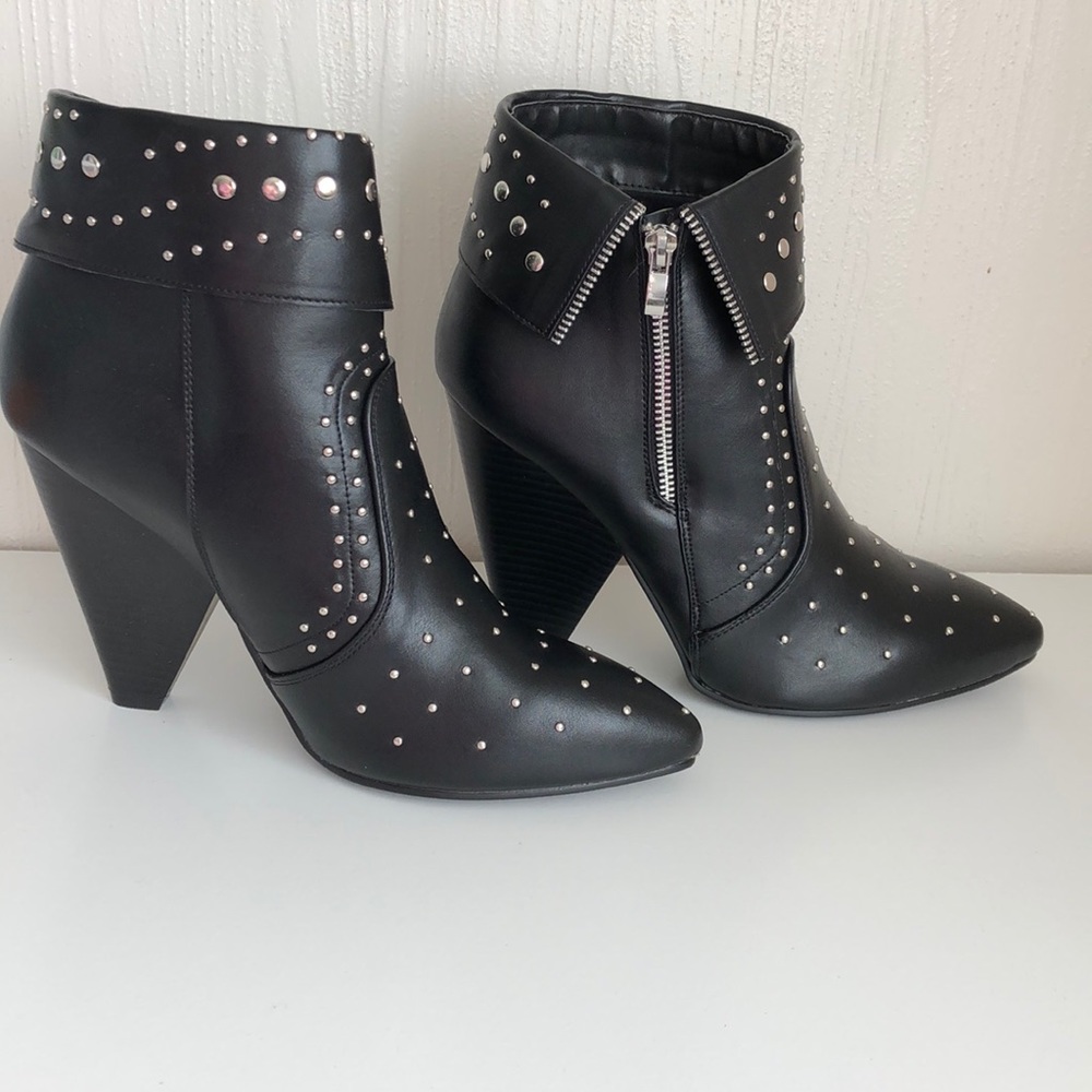 Women’s New Black Boots With Silver Studs